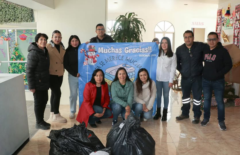 DIF Atotonilco de Tula recibe donación de ropa para las familias afectadas en Huehuetla