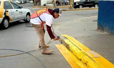 Realizan trabajos de balizamiento en el primer cuadro de Tula