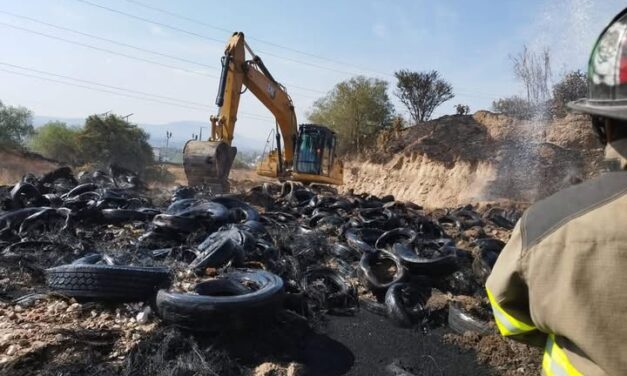 Bomberos de Tula sofocan incendio registrado en la Loma de San Miguel Vindhó