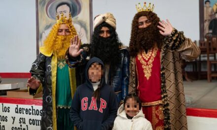 Partida de Rosca de Reyes en la Comunidad de Santa María Magdalena