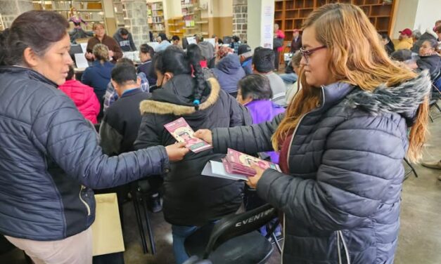 Imparten plática en Tepeji sobre la importancia y la concientización de la depresión