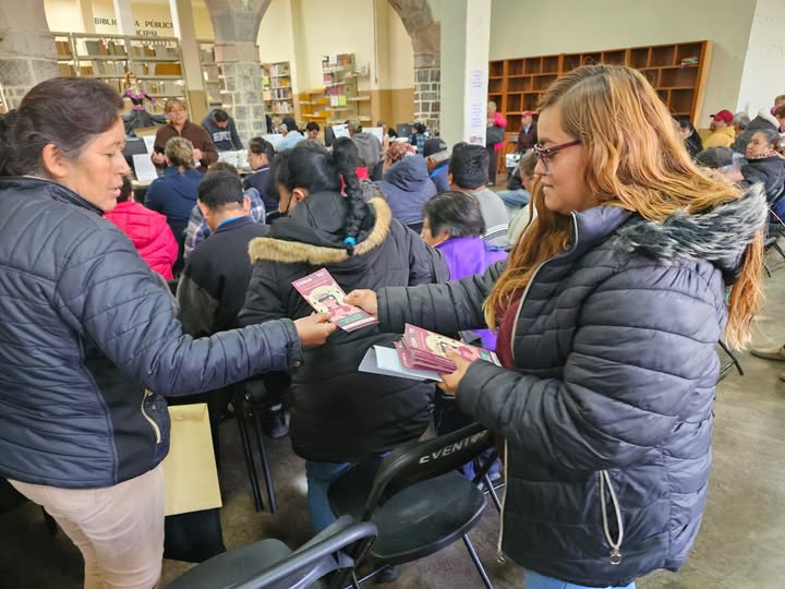 Imparten plática en Tepeji sobre la importancia y la concientización de la depresión