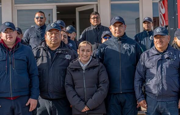 Tania Valdez se reúne con elementos de Seguridad Publica de Tepeji del Río