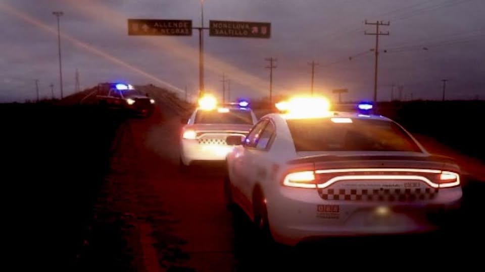 Detienen en Tepeji del Río a tres personas por intento de asalto