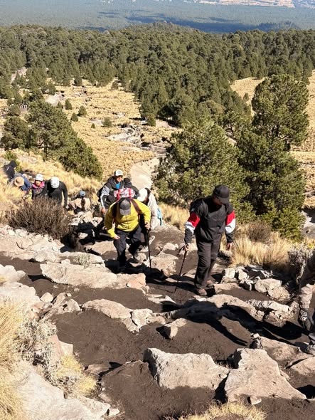 Fomentan 𝗲𝗹 𝗯𝗶𝗲𝗻𝗲𝘀𝘁𝗮𝗿, 𝗹𝗮 𝗰𝗼𝗻𝘃𝗶𝘃𝗲𝗻𝗰𝗶𝗮 𝘆 𝗲𝗹 𝗱𝗲𝘀𝗮𝗿𝗿𝗼𝗹𝗹𝗼 𝗶𝗻𝘁𝗲𝗴𝗿𝗮𝗹 𝗱𝗲 𝗹𝗮𝘀 𝗷𝘂𝘃𝗲𝗻𝘁𝘂𝗱𝗲𝘀 de Atotonilco de Tula