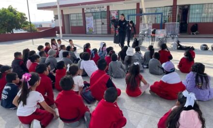 Realizan taller lúdico «Un día con mi amigo policía» en escuela de Atotonilco de Tula