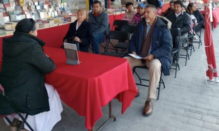 Presentan obra «𝑬𝒍 𝑪𝒂𝒎𝒊𝒏𝒐 𝑹𝒆𝒂𝒍 𝒅𝒆 𝑻𝒊𝒆𝒓𝒓𝒂 𝑨𝒅𝒆𝒏𝒕𝒓𝒐 𝒆𝒏 𝒍𝒂 𝒓𝒆𝒈𝒊𝒐́𝒏 𝒐𝒕𝒐𝒎𝒊́» en la Feria del Libro de Atotonilco de Tula