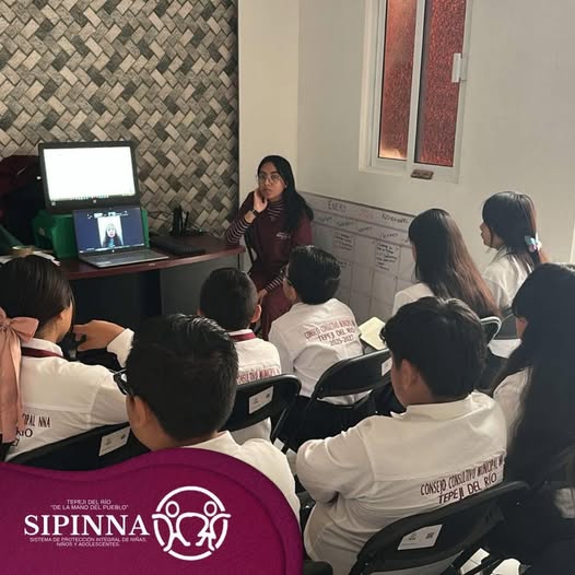 Consejo Consultivo de Niñas, Niños y Adolescentes de Tepeji particiapan en la conferencia “¿Qué onda con mi vida?”
