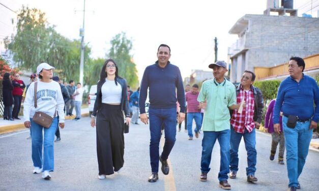 Cristhian Martínez entrega obra de reencarpetamiento en El Salitre