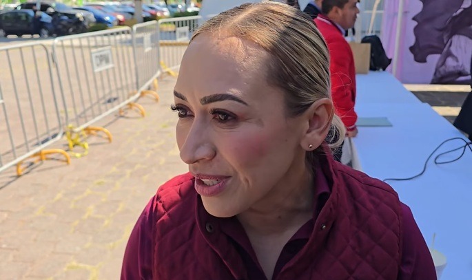 Tepeji del Río atiende solicitudes de habitantes de localidades por donde pasará en tren México Querétaro