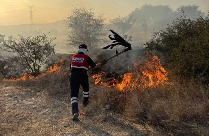 Bomberos de Tula atienden diversos reportes de incendios