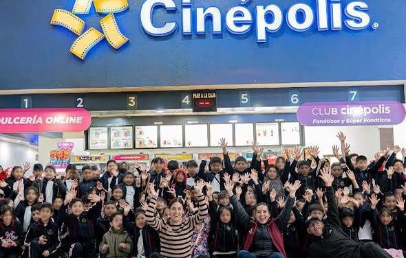 Más de 200 niñas y niños tepejanos disfrutaron de la experiencia del cine mediante el programa “Vamos Todos a Cinépolis”
