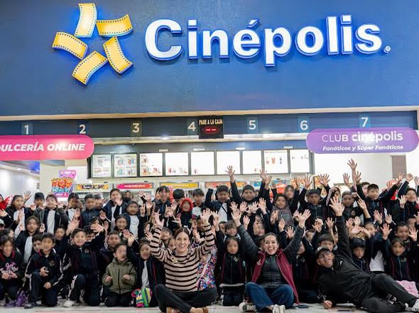Más de 200 niñas y niños tepejanos disfrutaron de la experiencia del cine mediante el programa “Vamos Todos a Cinépolis”