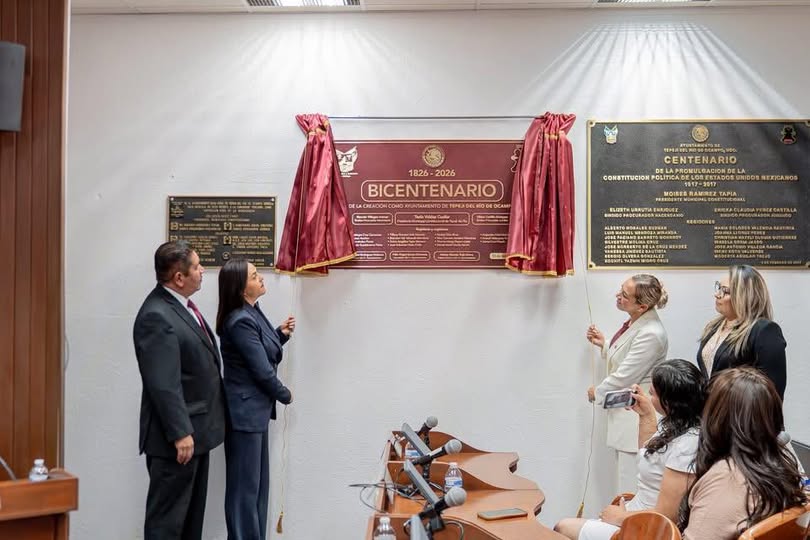 Sesión solemne conmemorativa por los 200 años de la creación del Ayuntamiento de Tepeji del Río de Ocampo