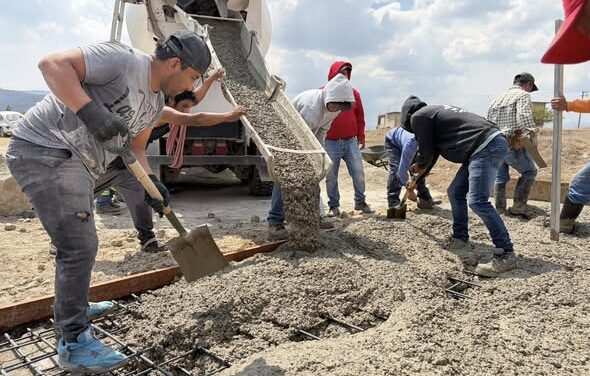 Entregan una olla de concreto en San José Piedra Gorda