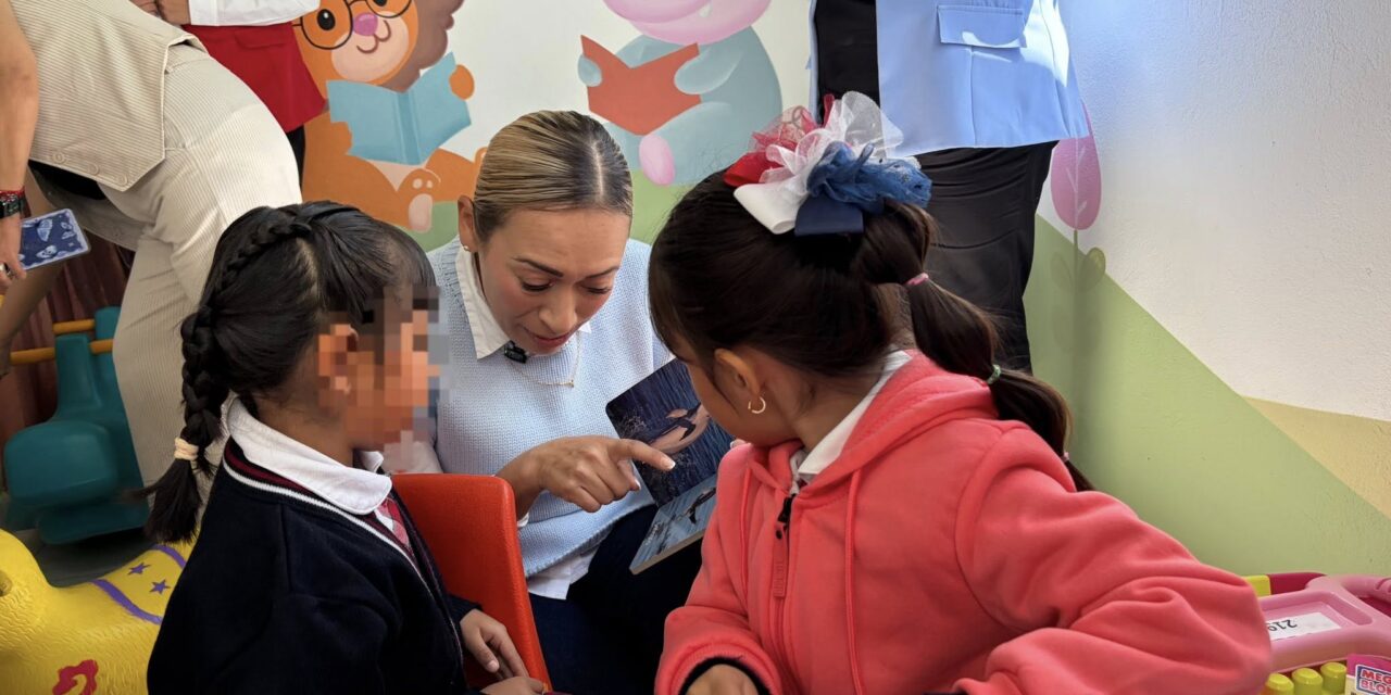 Rehabilitan biblioteca escolar del Jardín de Niños Nigromante en Tepeji