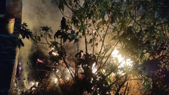 Bomberos Tula atiende diversos reportes de incendio en diversos puntos del municipio