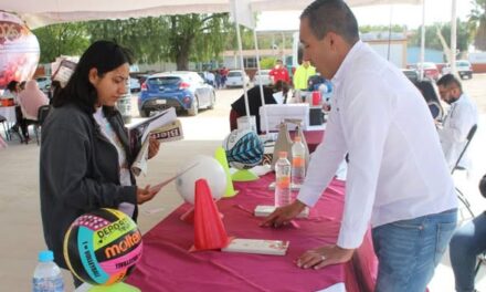 Acercan atención y trámites a vecinos del La Cañada de Atotonilco de Tula