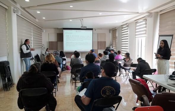 Imparten capacitación sobre el manejo higiénico de alimentos en Atotonilco de Tula