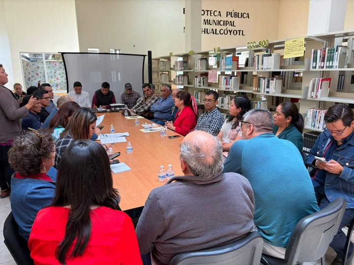 Realizan mesa de trabajo para tratar el tema del Campo Deportivo Tepeji
