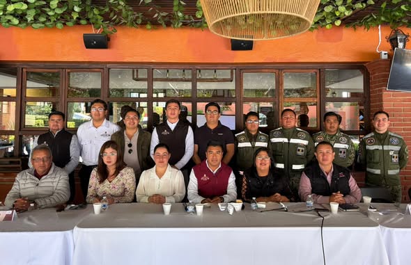 Realizan mesa de trabajo para dar seguimiento a la construcción del tren México Querétaro.