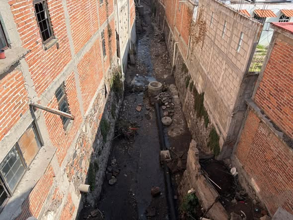 Por concluir trabajos de desazolve en la barranca de Las Ánimas