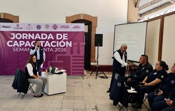 Imparten capacitación “Tula, siempre cerca de ti, atención ciudadana”