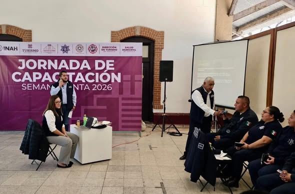 Imparten capacitación “Tula, siempre cerca de ti, atención ciudadana”