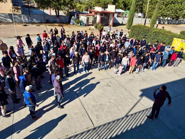 Líderes Toltecas llegan al COBAEH de Santa María Macua
