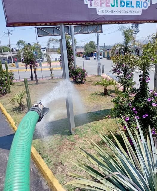 Continúan trabajos para el mejoramiento de la imagen urbana de Tepeji del Río