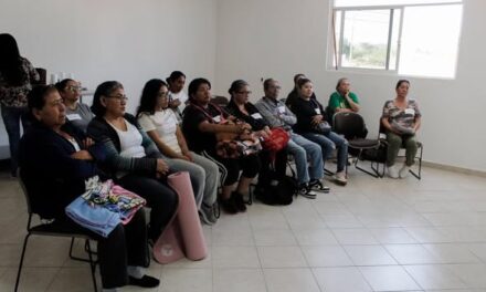 Fortalece DIF Atotonilco de Tula el bienestar de cuidadores con el taller «Caminando Juntos: Cuida sin olvidarte de ti»