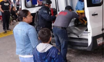 Elementos de PC Tula atienden parto en la Terminal de Microbuses