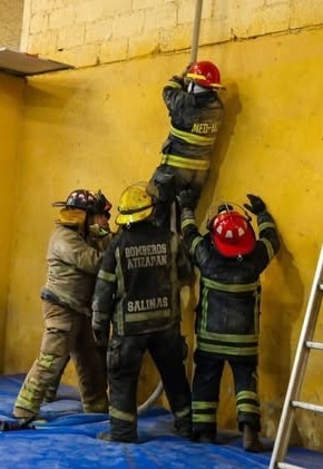 Protección Civil y Bomberos de Atotonilco de Tula se profesionalizan en técnicas de rescate especializado