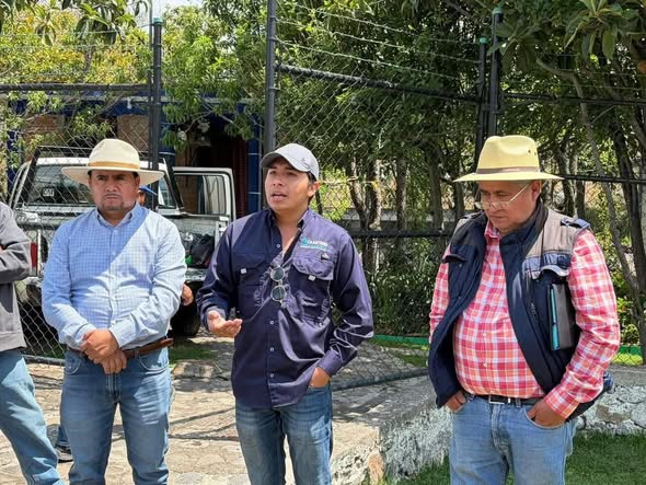 Supervisan aforo del Manantial «Las Peras» en Tepeji del Río