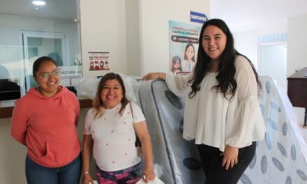 Entregan en Atotonilco de Tula colchones y bases para cama del Programa Hogares en Transformación
