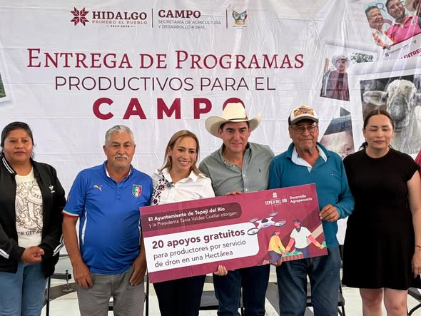 Tania Valdez encabeza entrega de Apoyos Productivos para e Campo