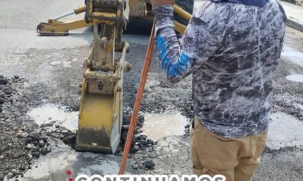 La CAMTROH realiza trabajos de reparación de fuga de agua potable