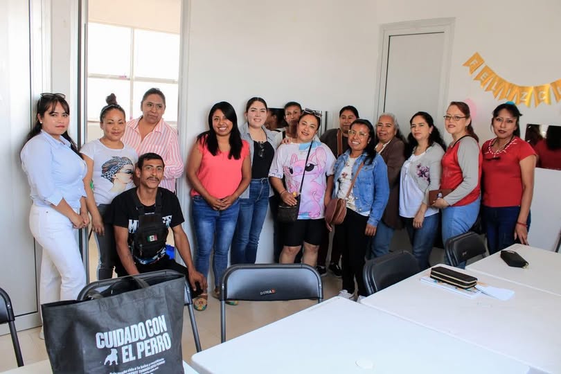 Presidenta del DIF de Atotonilco visita los Centros PILARES de la localidad de QUMA