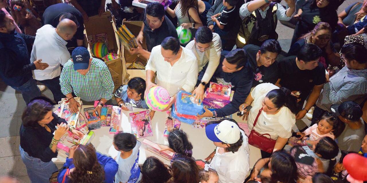 Cristhian Martínez encabeza celebración del Día de la Niñez
