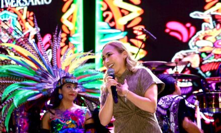 Con música, regalos y sopresas fetejaron a las mamás tepejanas