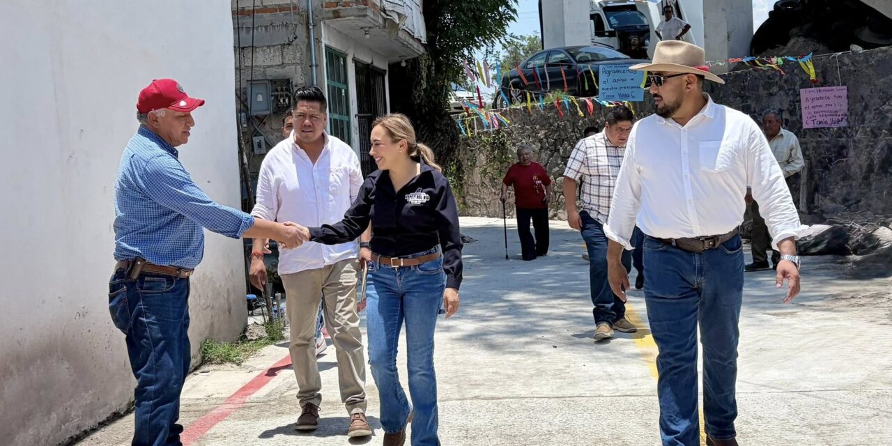 Inauguran rehabilitación de la calle Nigromante en Tepeji del Río