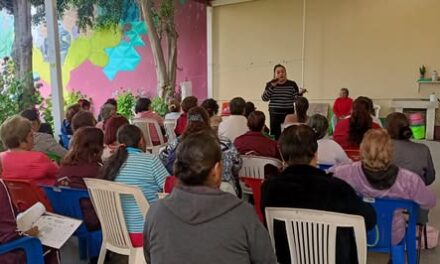 Imparten taller «Acompañamiento yplenitud: Una vida desde el amor» en Atotonilco de Tula