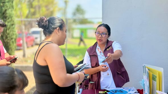 Acercan servicios de salud a la colonia Benito Juárez en Tula de Allende