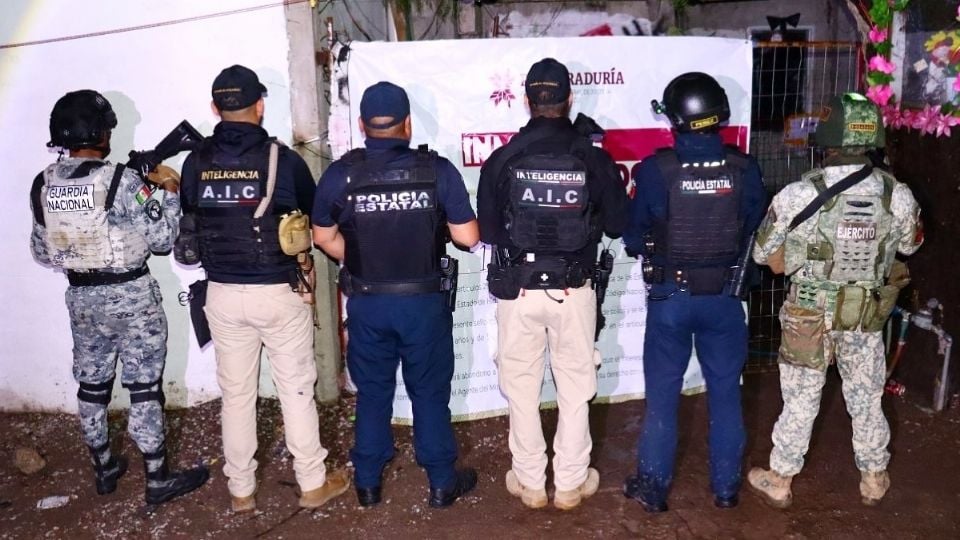 Detienen a tres personas durante cateo en Tepeji del Río