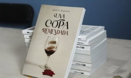 Presentan el libro «La Copa Remendada» en Atotonilco de Tula