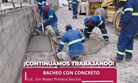 Realizan trabajos de bacheo tras concluir reparaciones de fuga de agua y mantenimiento a la red de dostribución de Tepeji del Río