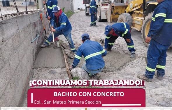 Realizan trabajos de bacheo tras concluir reparaciones de fuga de agua y mantenimiento a la red de dostribución de Tepeji del Río