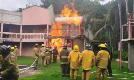 Imparten curso «Habilidades y conocimientos contra incendio» en Atotonilco de Tula