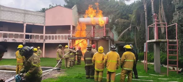 Imparten curso «Habilidades y conocimientos contra incendio» en Atotonilco de Tula