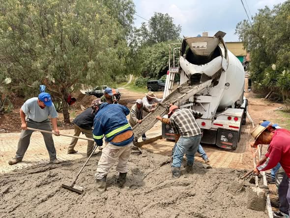 Tepeji del Río continúa apoyando el desarrollo de infraestructura vial en El Salto